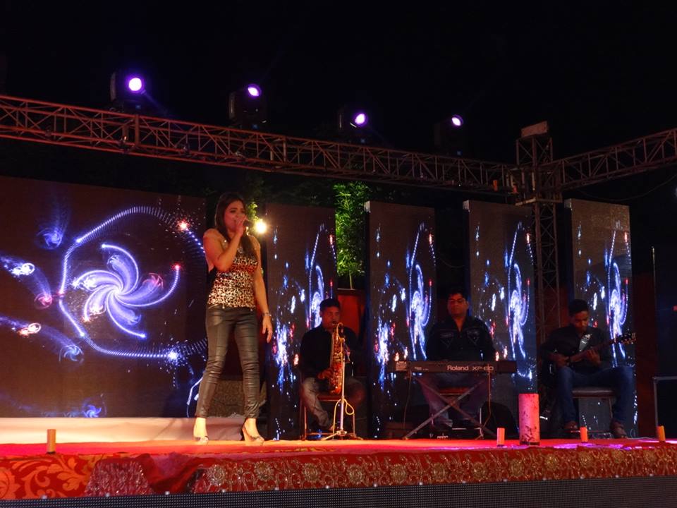 best live band with girl ajmer