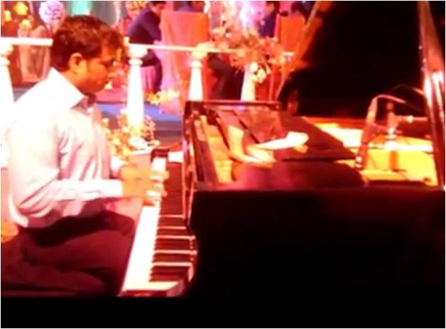 male piano player ajmer