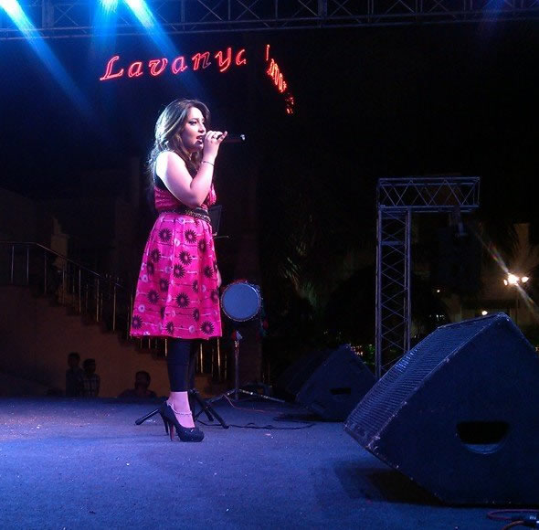 female singer ajmer